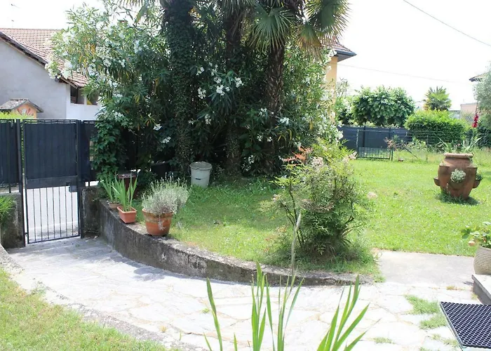 Tra Lago E Natura Apartament *